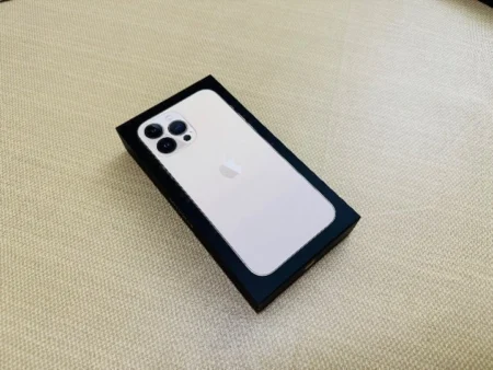 Apple iPhone 13 Pro Max 128 GB Gold (UNLOCKED)