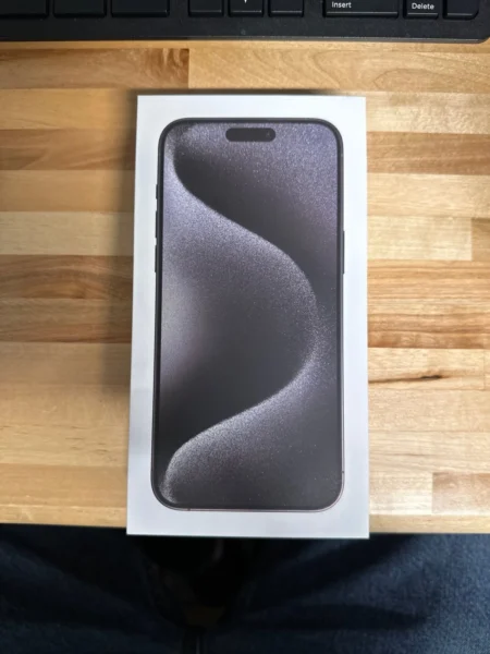 iPhone 15 Pro Max Unlocked - 512GB