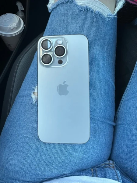 Apple iPhone 15 pro 256gb