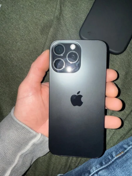 iphone 16 pro max 256GB AT&T Black Titanium